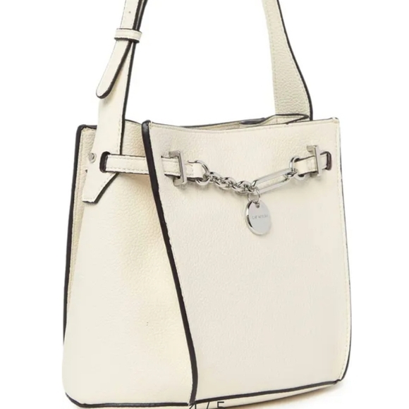 Calvin Klein Lennon Shoulder Bag - Picture 5 of 9